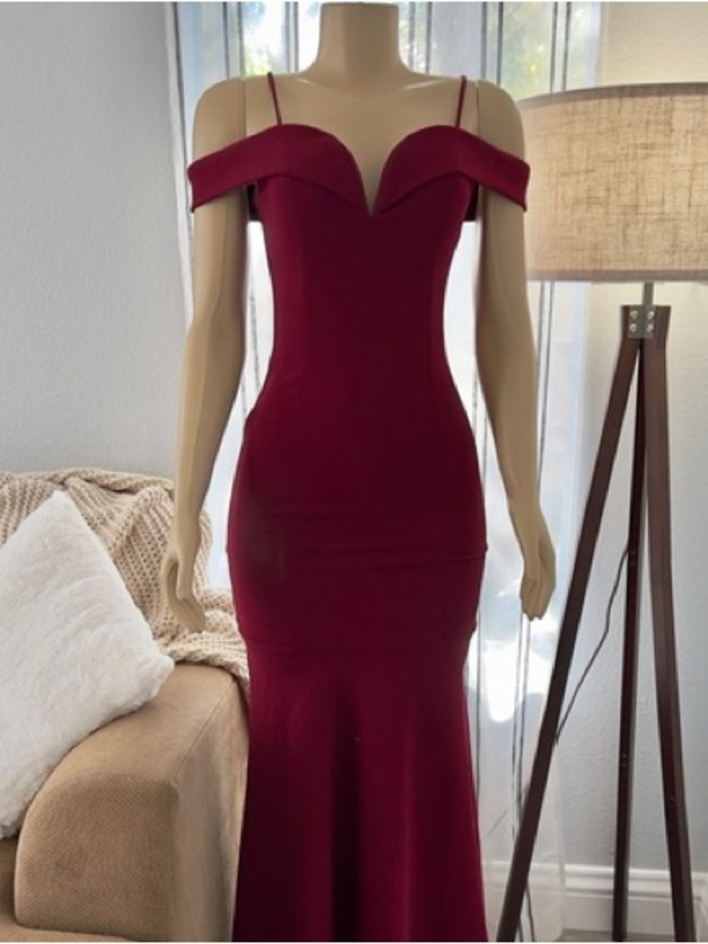 EUREKA Burgundy Gown